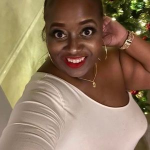 Meet your Posher, Marissa